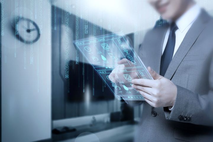 笨小孩如何逆袭？《梦想皆有神助[](@replace=10001)》的生存法则